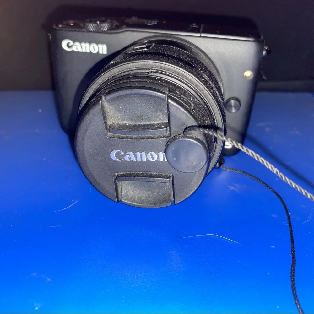 Canon EOS M10 Black Mirrorless Camera